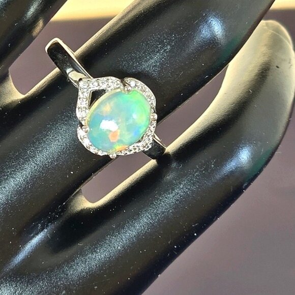925 Sterling Silver Ring Sz 6.75 With Natural White Opal 6x9mm & Cz - Picture 3 of 12